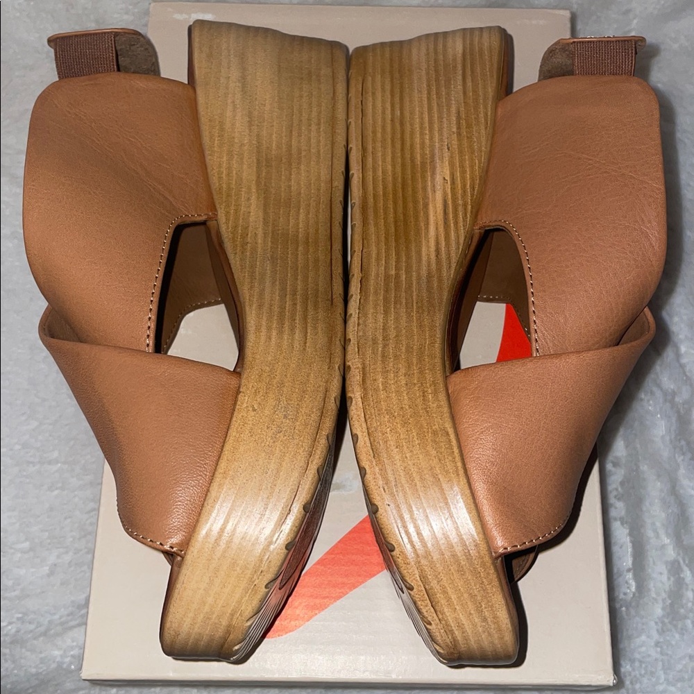 NWT BUENO Brand NAOMI Sandal in Dark Tan - Picture 12 of 14